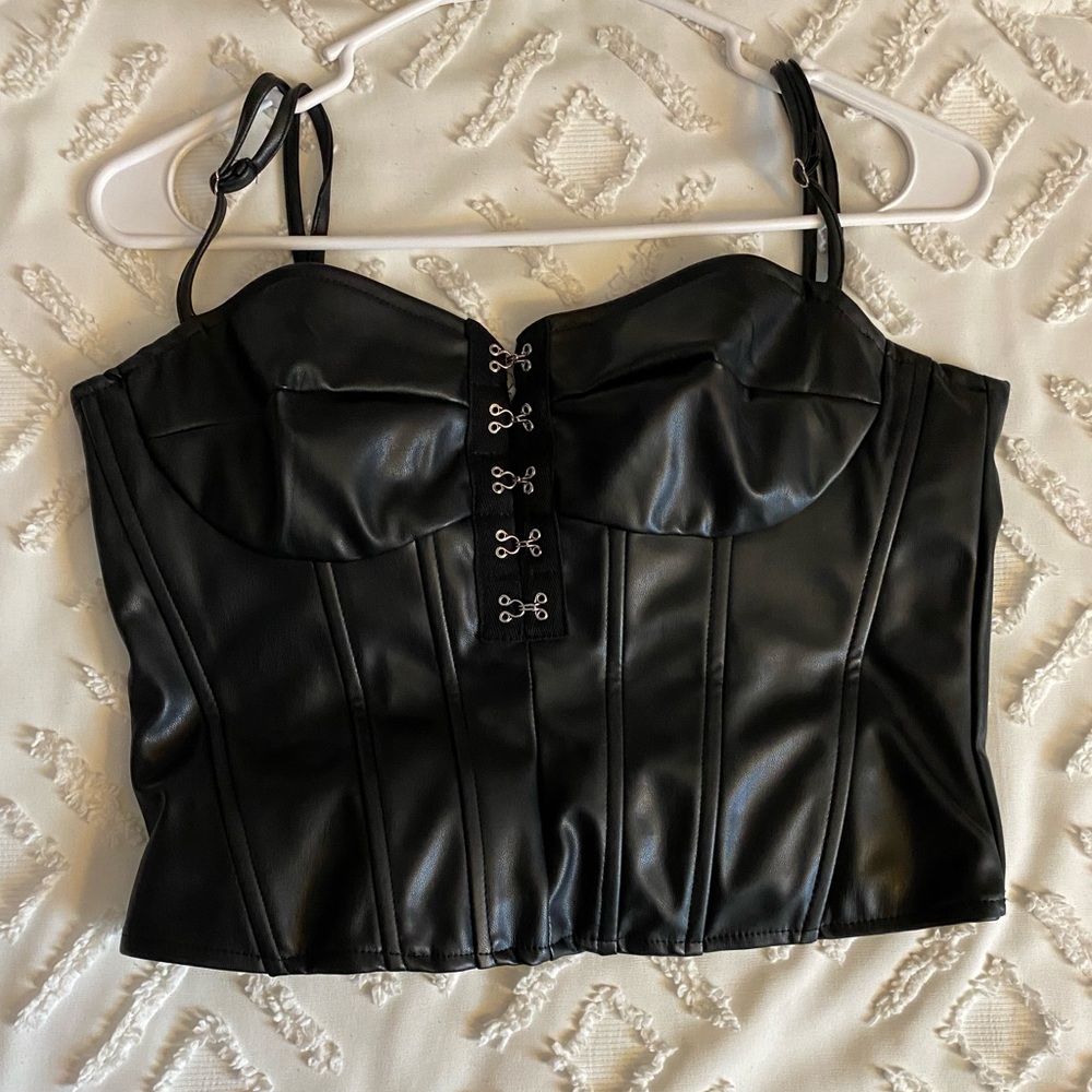 NWT Fashion Nova “Off The Hook” Black Corset Top 🖤